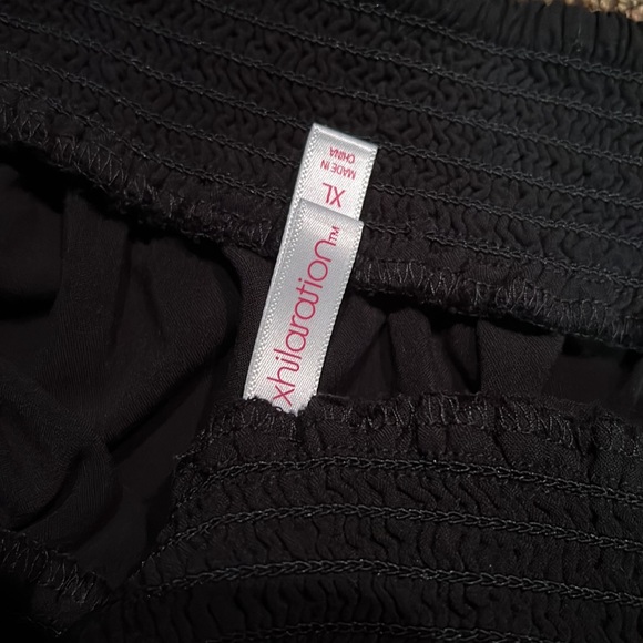 XL off the shoulder romper - Picture 2 of 4